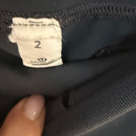 Women’s Lululemon Drawstring Jogger Pants - Picture 3 of 4